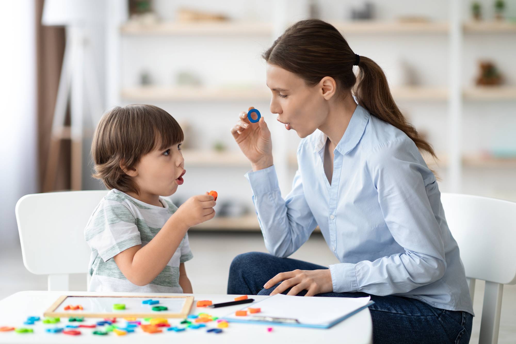 soy clinic children's speech therapy session